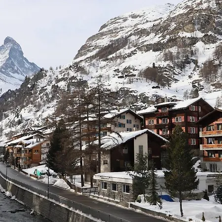 Eagle With Splendid And Direct View Of The Matterhorn * Zermatt