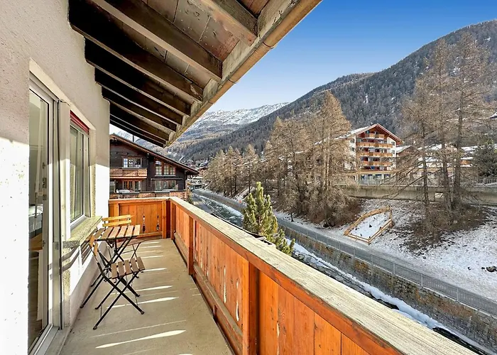 Eagle With Splendid And Direct View Of The Matterhorn דירה